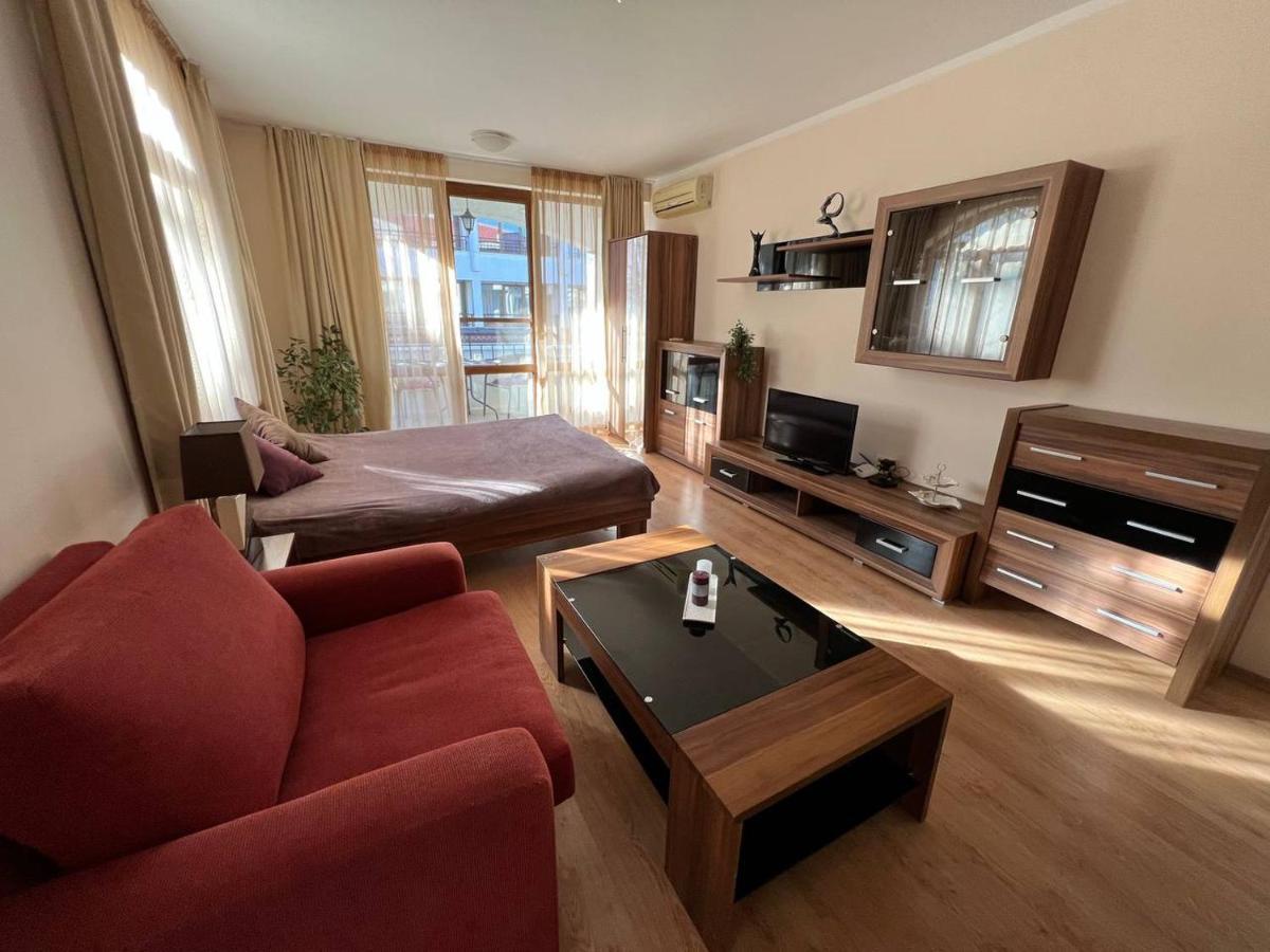 Dkapartments Chateau Valon Slăntjev Brjag Exteriör bild