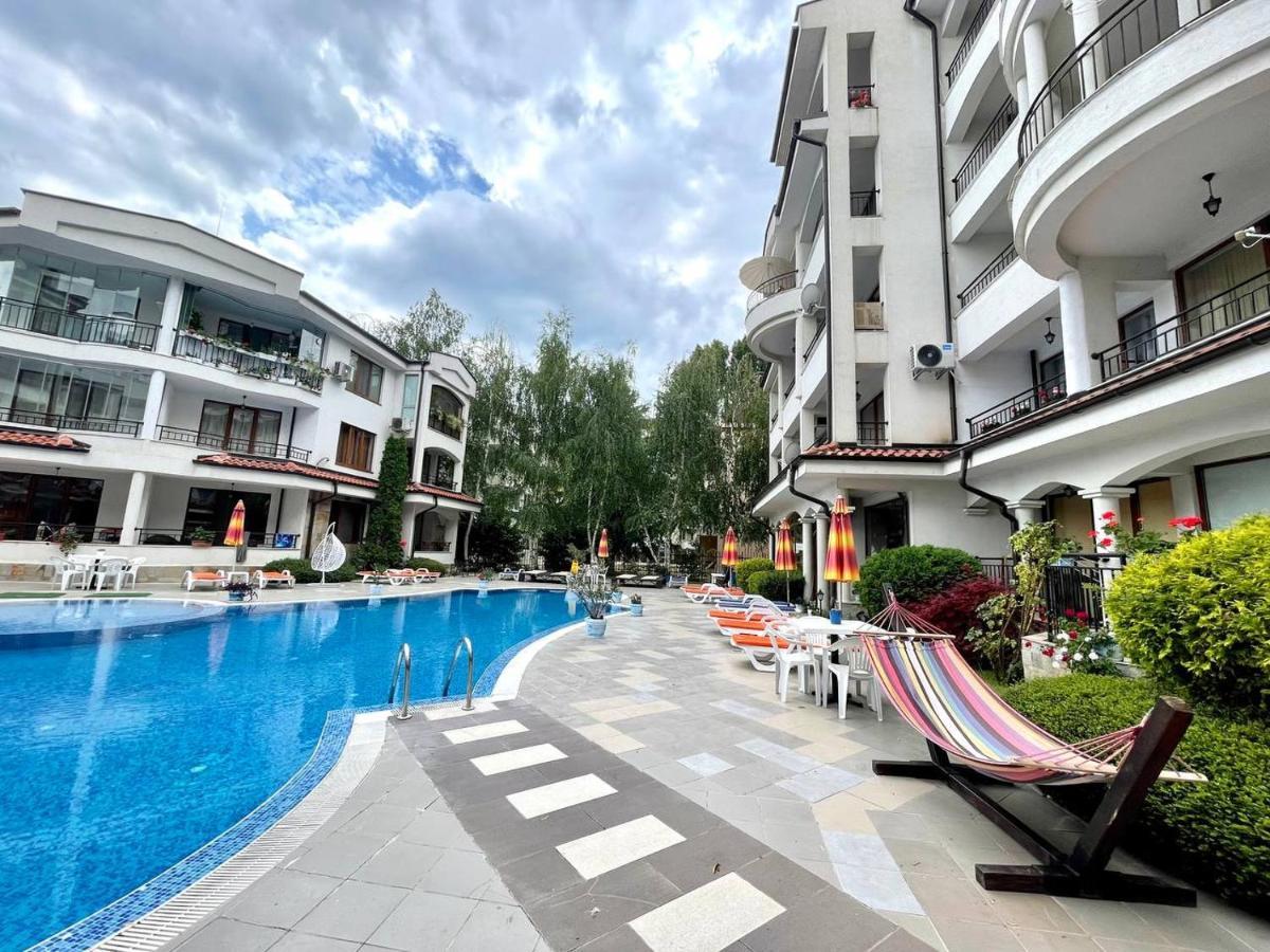 Dkapartments Chateau Valon Slăntjev Brjag Exteriör bild