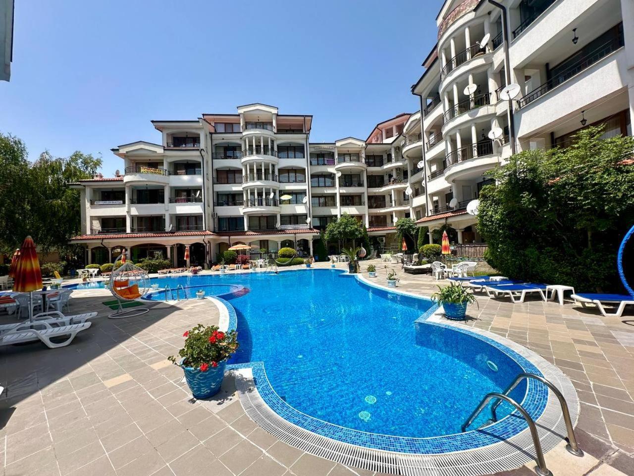 Dkapartments Chateau Valon Slăntjev Brjag Exteriör bild