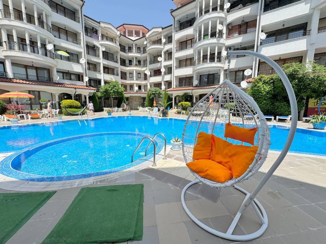 Dkapartments Chateau Valon Slăntjev Brjag Exteriör bild